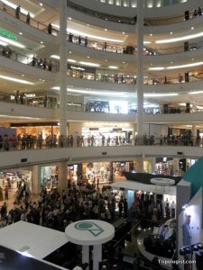 Occupying the lowest floors of the Towers, the shopping mall has a variety of shops and eateries to suit anyone's taste.